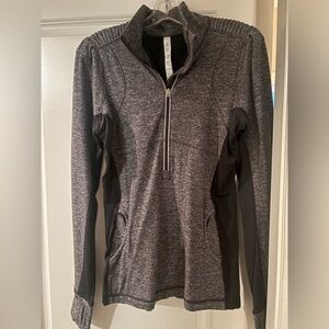 Lululemon Star Runner Black and Gray Pullover